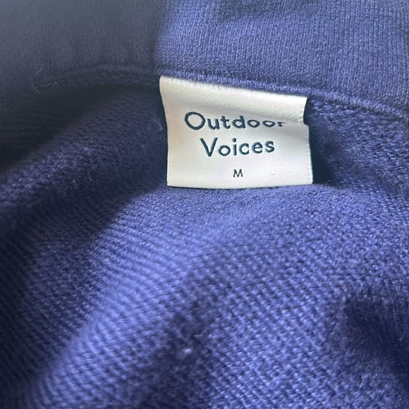 Outdoor Voices Sweatshirt Medium - Picture 2 of 9